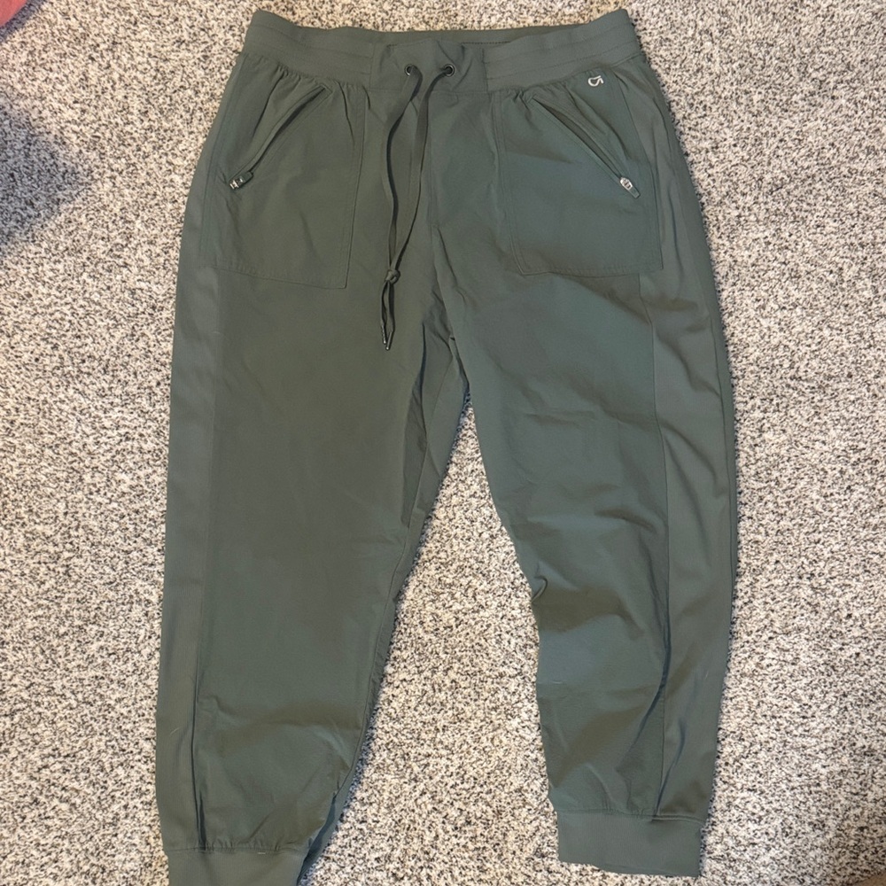 GAP Women's Olive Joggers